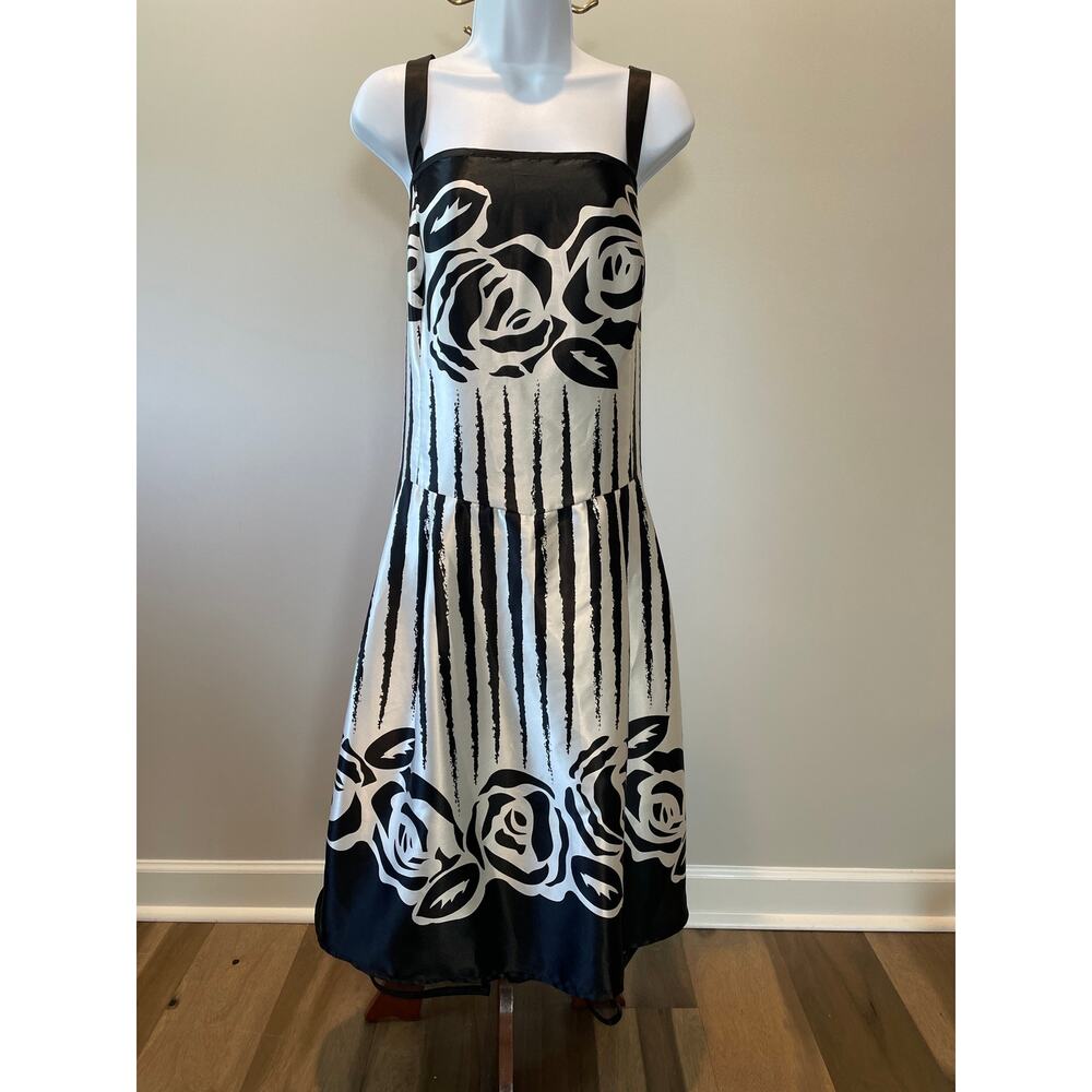 Dressbarn Women’s Collection 22W White Satin Dress Black Floral Design- NWT
